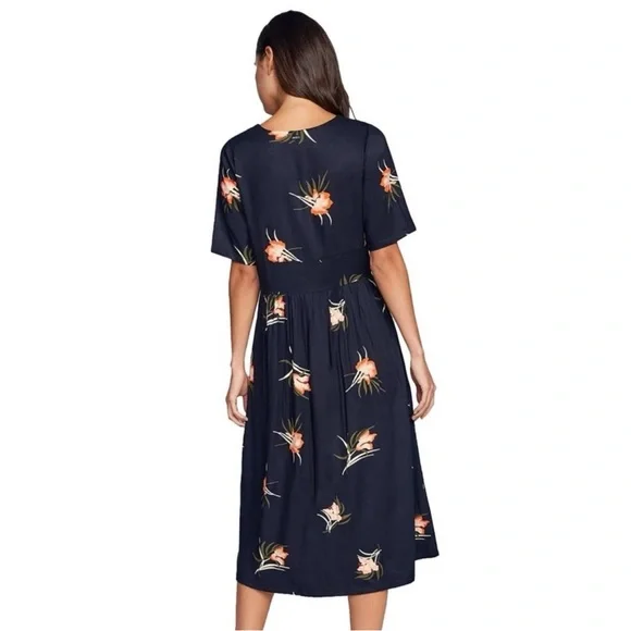 NWT RVCA Women Black Floral V-Neck Front Button Closure Midi Dress XS Whimsigoth - Picture 2 of 11